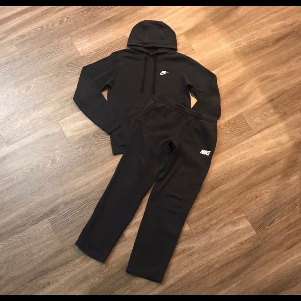 Nike hoodie & sweatpants